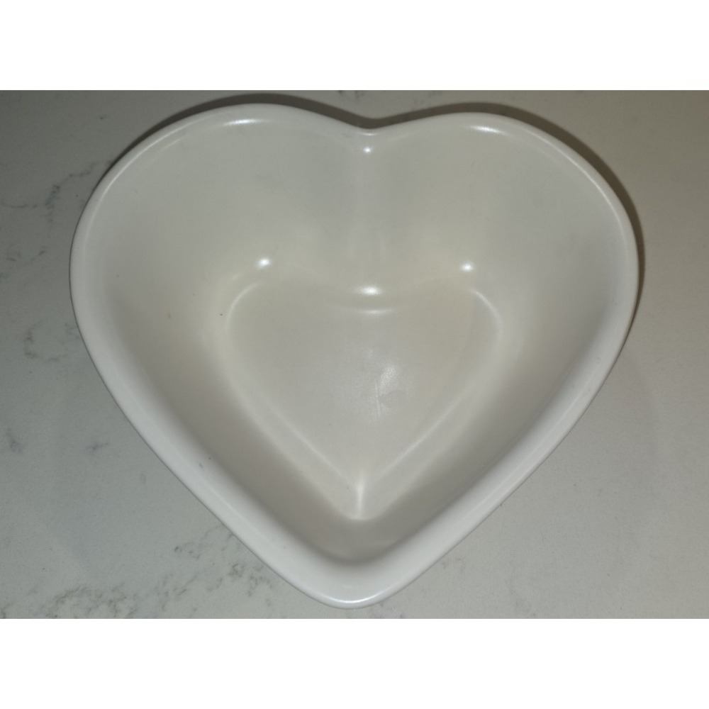 Vintage Heart-shaped bowl from the Pfaltzgraff Tea Rose pattern USA